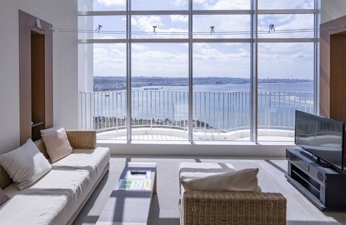 Mihama Hotel | The Beach Tower Okinawa
