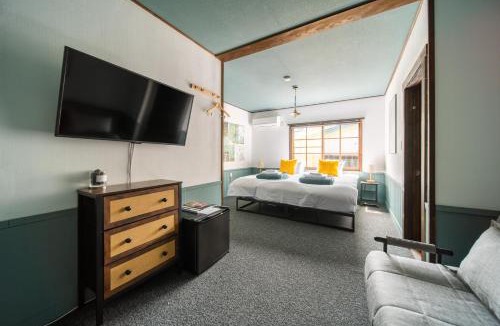 Echo Land Hotel | The Bears Lodge