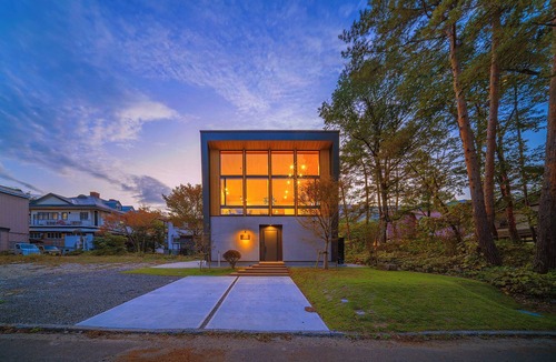 Echo Land House | The Bergamot Hakuba