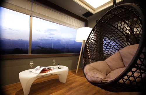 Kagawa Cho Kawahigashi-shimo Hotel | The Chelsea Breath