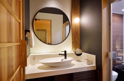 Kagawa Cho Kawahigashi-shimo Hotel | The Chelsea Breath