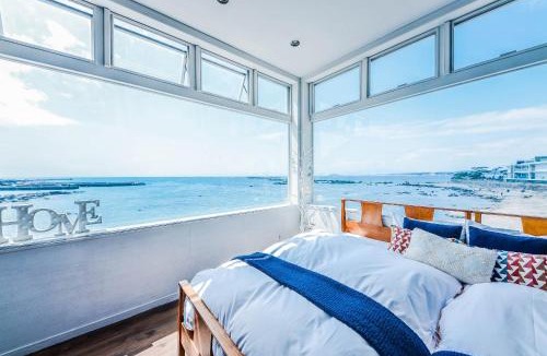 Hayama Villa | The House on the beach