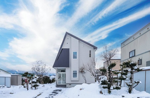 Nakafurano Ski Chalet | THE LAVENRIDGE