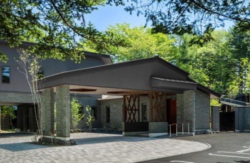 Karuizawa Villa | The Villa Nobilis Karuizawaーノビリス軽井沢ー表情の違う2棟のヴィラ
