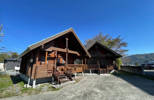 Hakuba Cabin | Three Peaks Log スリーピークス ログ