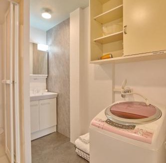 Higashiyama Apartment | Top Floor Suite - Balcony View - Higashi Chaya Area