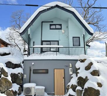 Niseko House | Toya Tiny Cabin