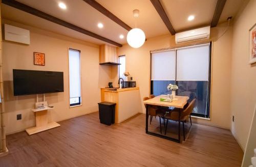 Naniwa Villa | Tsutenkaku Kotone 琴音