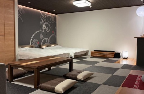 Kanazawa Apartment | Tsuzumi Suite - Private Cinema & Immersive Stay in Kanazawa