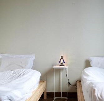 Otaru Hostel | Tug-B Bar & Hostel