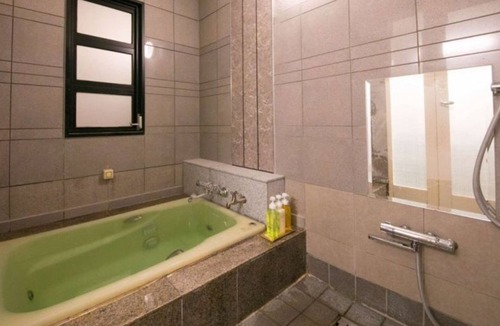 Oita Hotel | Twin bed Tatami Onsen outdoor rock bath/Oita Ōita