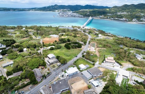 Motobu Villa | two o'clockは瀬底島でテントサウナとプール付きでBBQは事前予約で可能