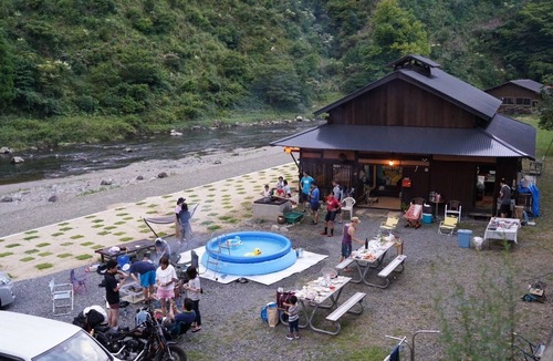 Ukyo Ward House | Unexplored area] Private old private house inn with a beautiful river flowing through it.