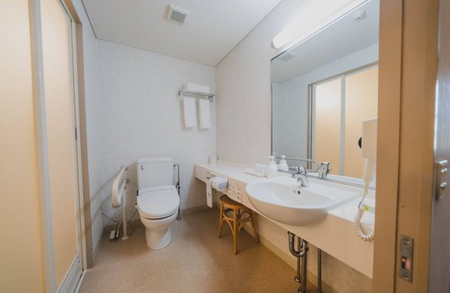 Teshikaga House | Universal design triple room /Kawakami-gun Hokkaidō