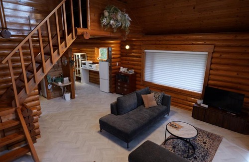 Ochi-gun Ski Chalet | unodo rocozen 瀬戸内の一棟貸しコテージ