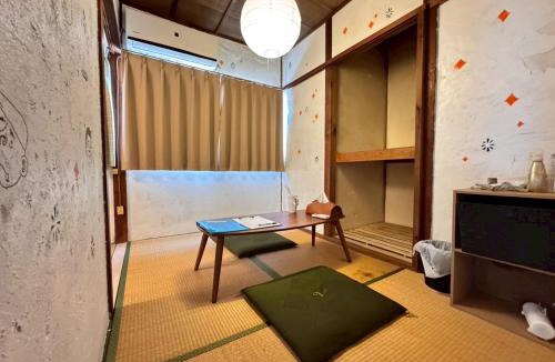 Kita Ward House | ura Yadokari House
