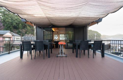 Kochi Villa | URADO TERRACE Private villa 無料駐車場4台 最大10名 桂浜近く ジャグジー シアタールーム完備