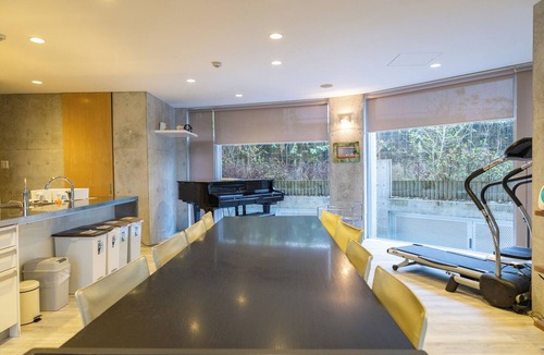 Madanbashi Villa | Urban View Villa