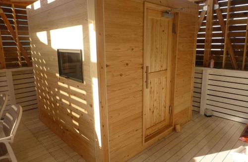 Kunitomi House | Vacation Rental Roadhouse