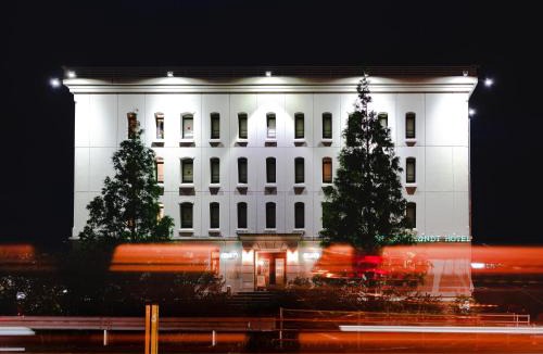 Aira Hotel | Van Cort Landt Hotel