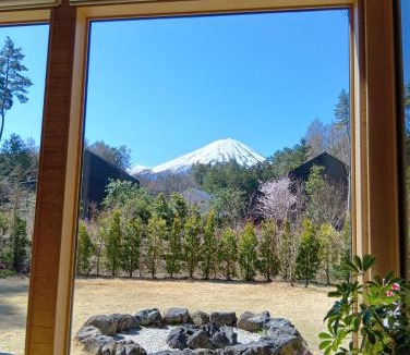 Fujikawaguchiko Villa | Villa 峰々-Minemine-