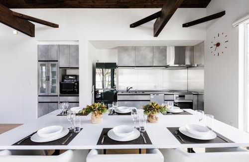 Hakuba Ski Chalet | Villa Rochalie by HHG