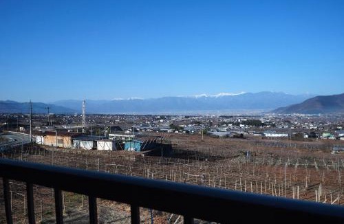 Fuefuki House | Villa Vino ぶどう畑を望む貸切一軒家