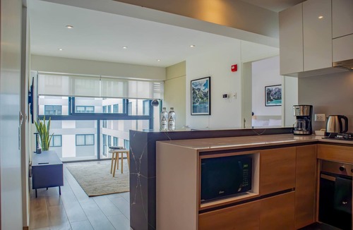 Leuro Apartment | w* | Eco 28 Living 2BR with Pool in Miraflores
