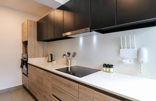Miraflores Apartment | w* | Fantastic 2BR with Balcony in Miraflores