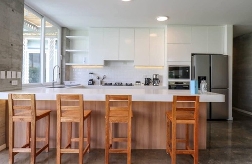 Pisco House | w* | J Home 4BR with Private Pool in Paracas