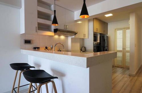 Santa Cruz Apartment | w* | Mendiburu Stays 2BR with Balcony in Miraflores