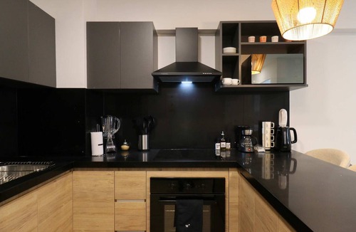 San Antonio Apartment | w* | Modern 2BR w/Balcony in Prime Miraflores