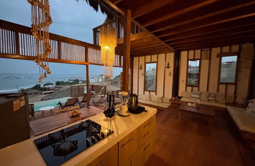 Punta Veleros House | w Relaxing Oceanfront 5BR in Punta Veleros