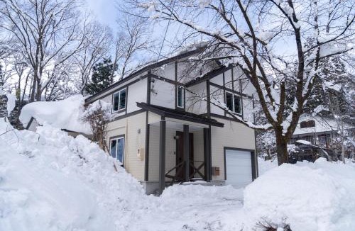 Hokujo Ski Chalet | Wabi Sabi Chalet Hakuba