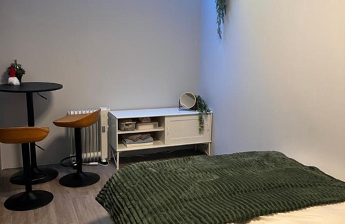 Nishi-Shinjuku Apartment | west16