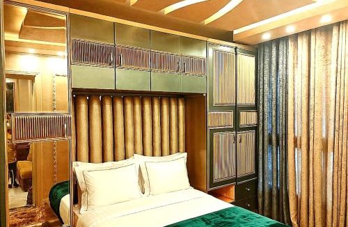 Al-Manasrah Ski Chalet | Where Every Sunset Tells a Story Porto Said Chalet