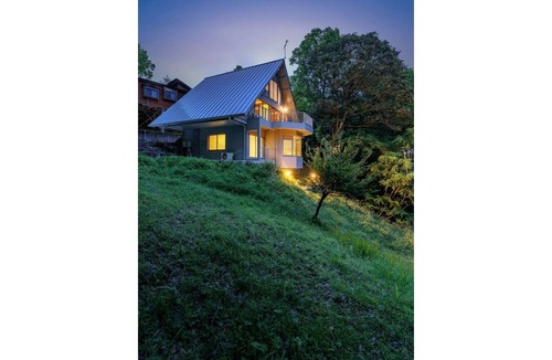 Yufuin Onsen House | Whole house charter This is my BOOKMARQ A hous - Whole house charter/Yufu Ōita