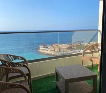 Al-Muntazah Apartment | Wide Seaview 3-Bedroom Apartment