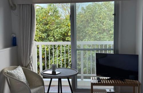 Nakama Apartment | WITH SEA Nakama