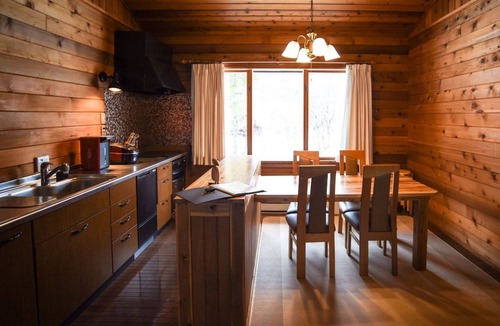 Hokujo Cottage | Woodpecker Chalet