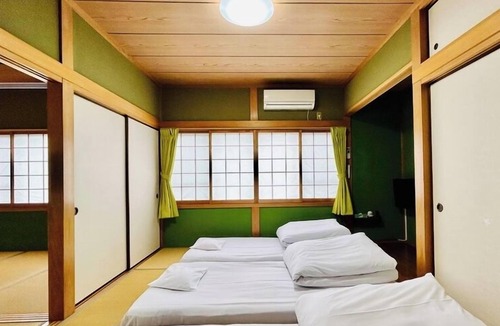 Tsubaki Onsen Hotel | Yado Sandanya