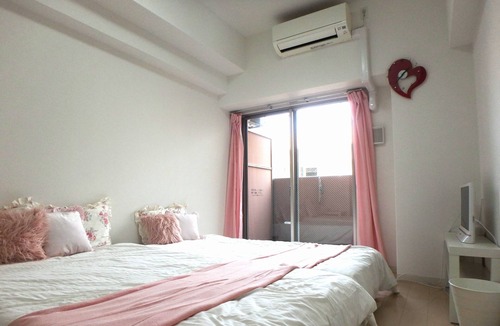 Nishishinsaibashi Apartment | YADO @ Shinsaibashi, Namba, Dotonbori, USJ, ExShin804