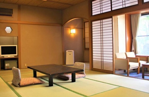 Okutsu Onsen Hotel | Yuraku