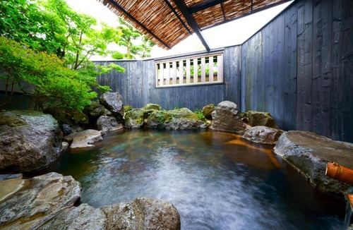Yufuin Onsen Hotel | Yurari Rokumyo