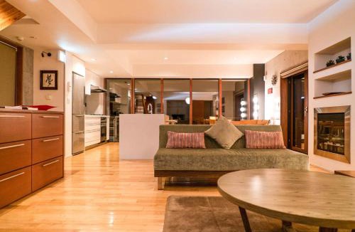 Hirafu Ski Chalet | Yuuki Toride Chalet