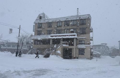Yuzawa-machi Hotel | Yuzawa Hotel New Fukudaya-ski in ski out