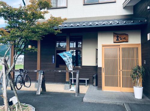 まなべ旅館