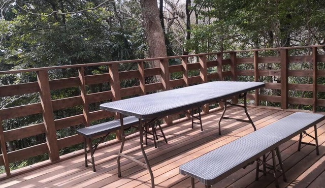 ■ウッドテラスでBBQ＆源泉掛け流し温泉付きの一棟貸切の貸別荘■伊豆(熱川)を遊びつくそう