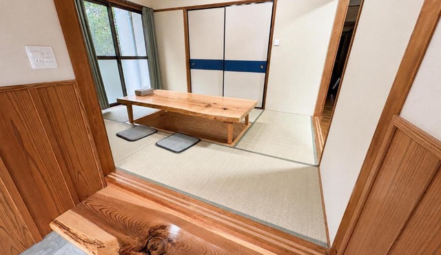 ゲストハウスSATO木のぬくもりに包まれる和の一棟貸しsato in Shima
