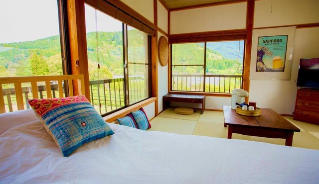 一棟貸し宿Kanata Riverview House in Kawanehon